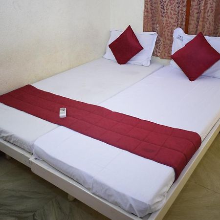 Pms Guest House Pondicherry Exteriör bild