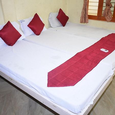 Pms Guest House Pondicherry Exteriör bild
