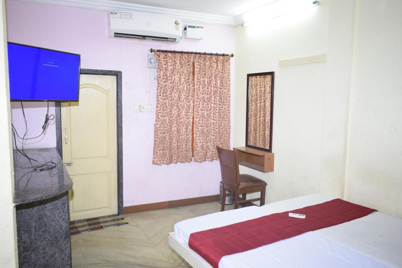 Pms Guest House Pondicherry Exteriör bild