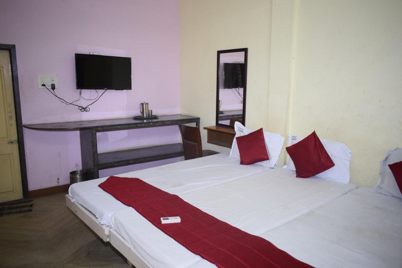 Pms Guest House Pondicherry Exteriör bild