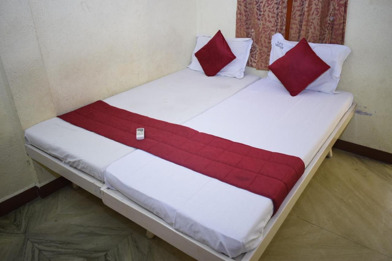 Pms Guest House Pondicherry Exteriör bild