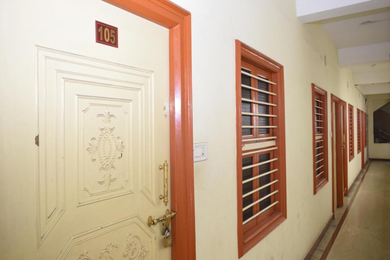 Pms Guest House Pondicherry Exteriör bild