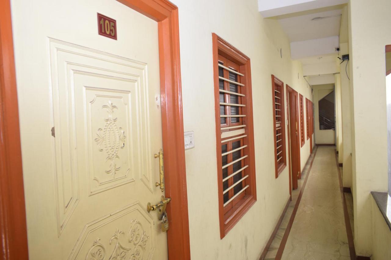 Pms Guest House Pondicherry Exteriör bild