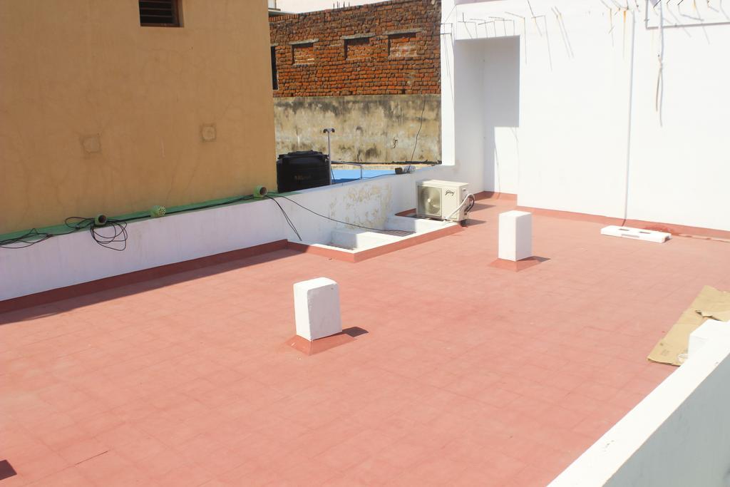 Pms Guest House Pondicherry Exteriör bild