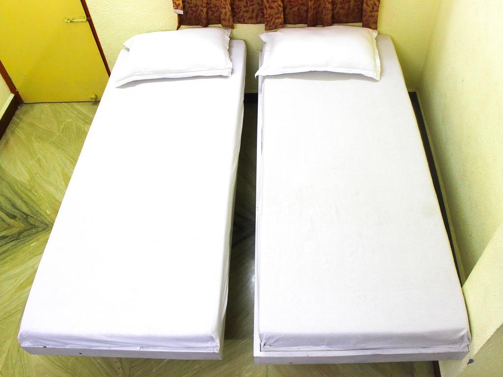 Pms Guest House Pondicherry Exteriör bild