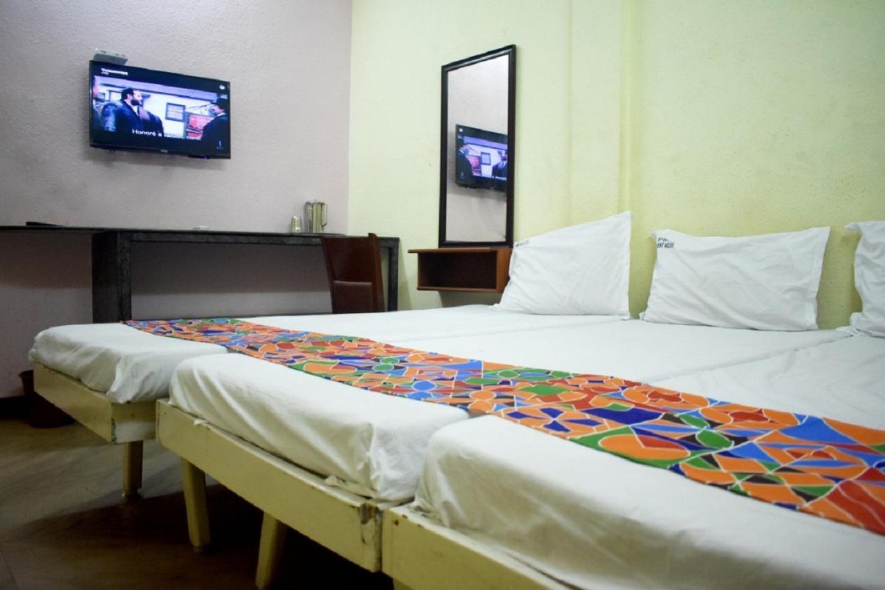 Pms Guest House Pondicherry Exteriör bild